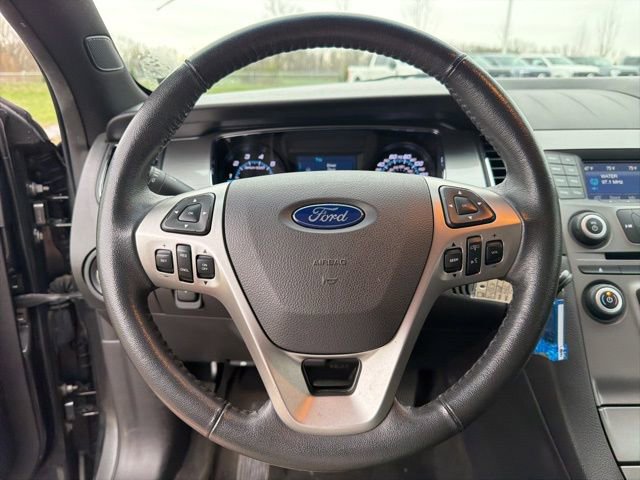 Used 2018 Ford Taurus SEL image 38