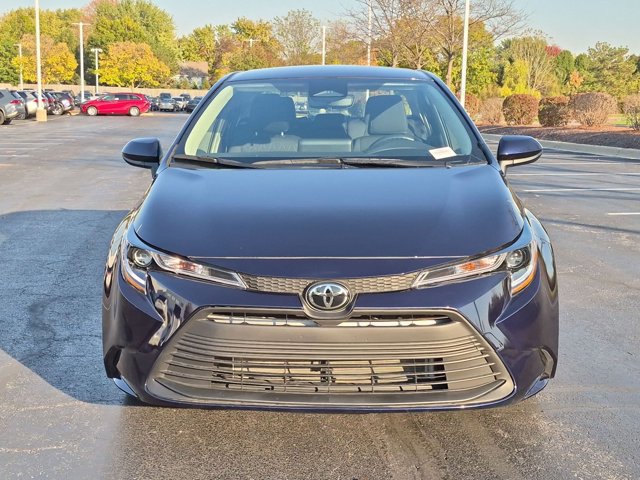 Used 2025 Toyota Corolla LE FWD image 5