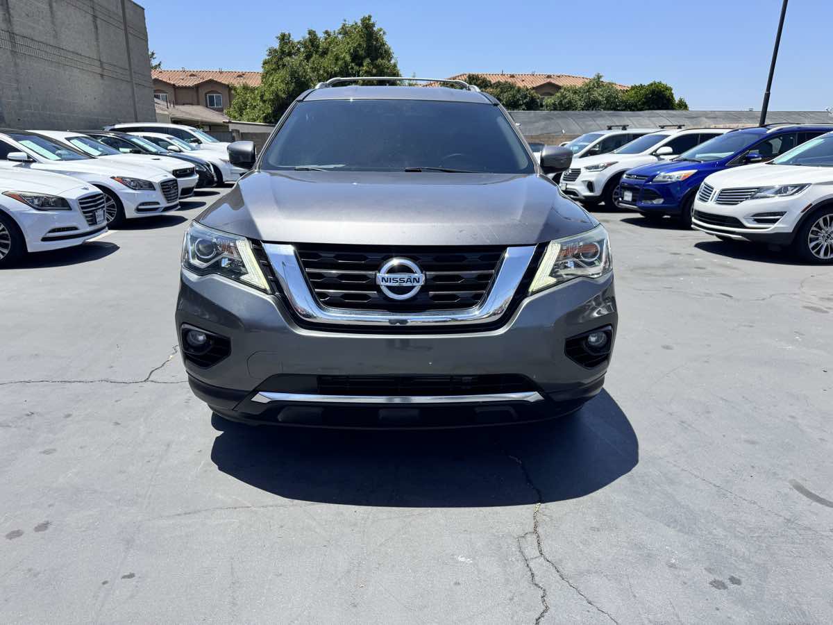 Used 2017 Nissan Pathfinder SV w/ Cargo Package FWD image 10