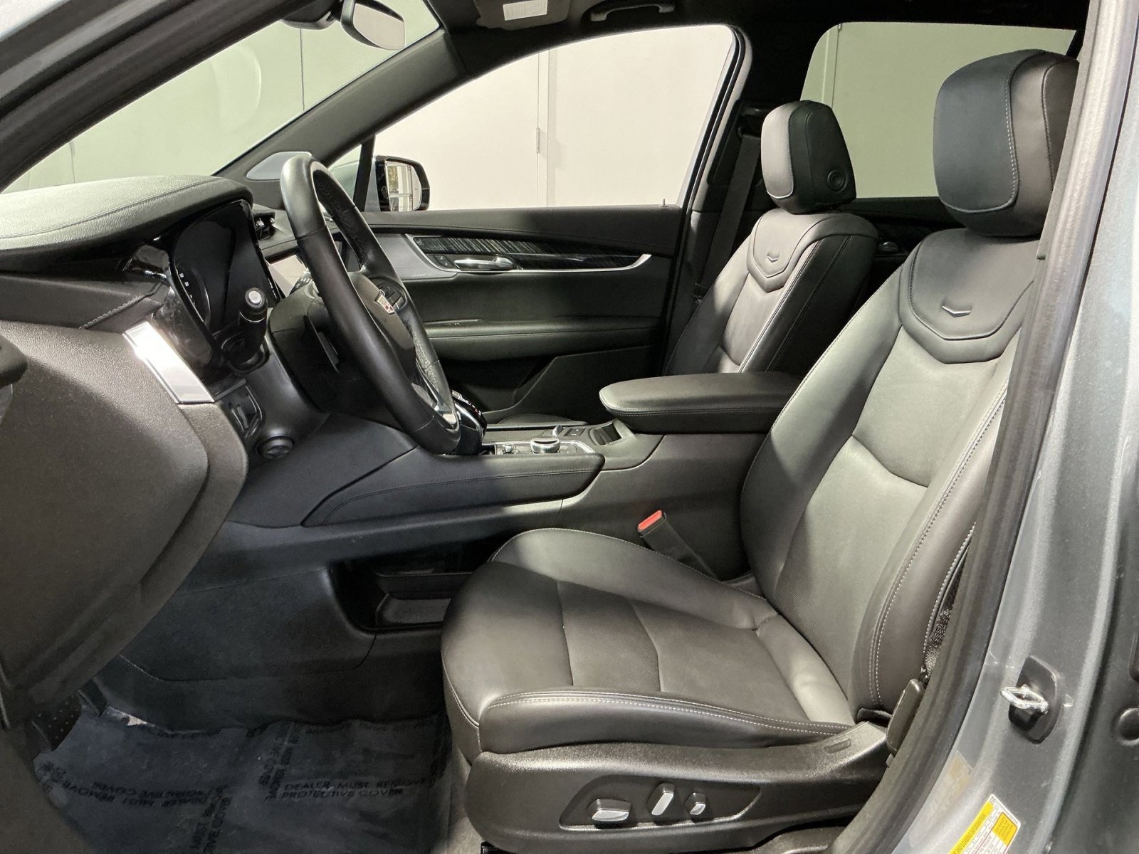 Used 2023 Cadillac XT6 Premium Luxury AWD/4WD image 14
