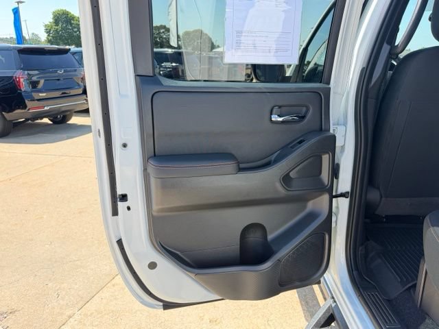 Used 2023 Nissan Frontier PRO-4X w/ Pro Convenience Package AWD/4WD image 36