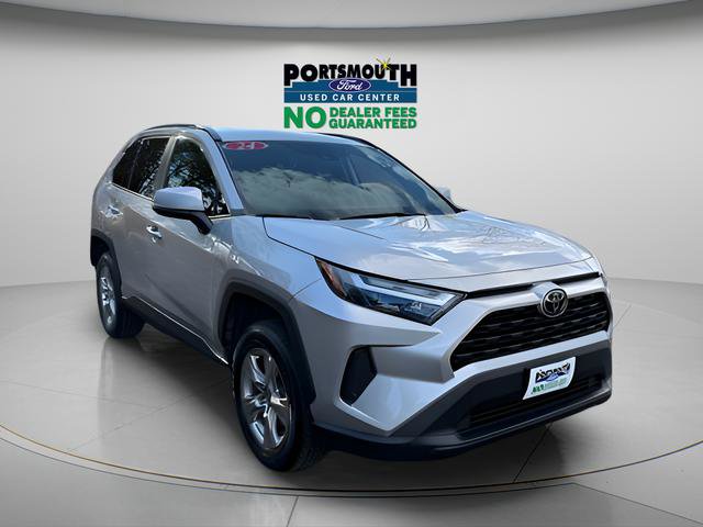 Used 2024 Toyota RAV4 XLE AWD/4WD image 1