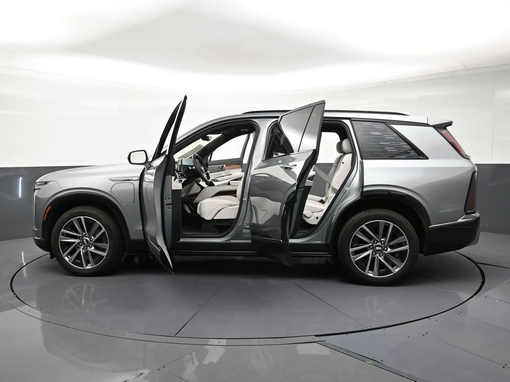 Used 2026 Cadillac Vistiq Luxury AWD/4WD image 36