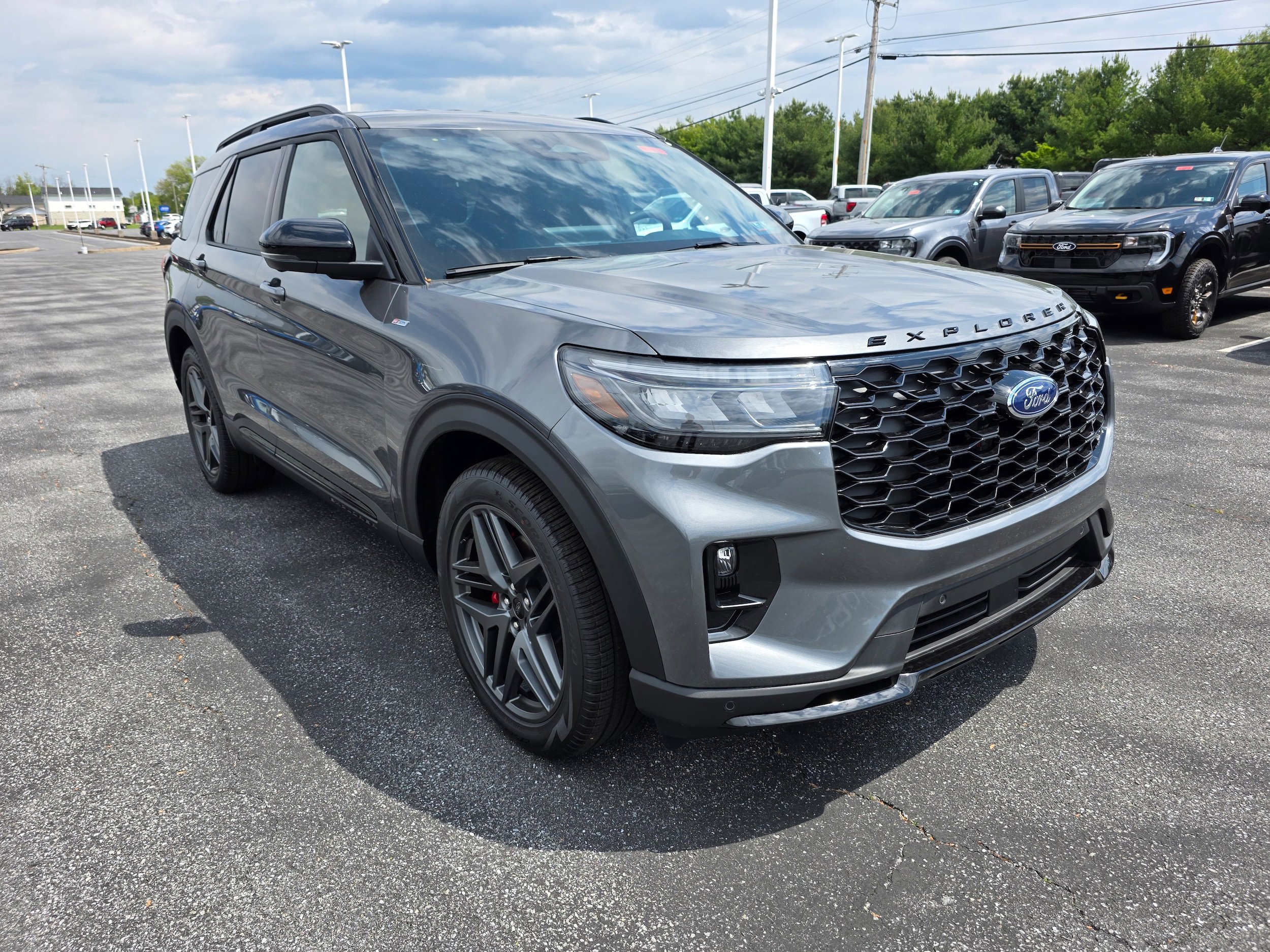 New 2026 Ford Explorer ST-Line AWD/4WD image 7