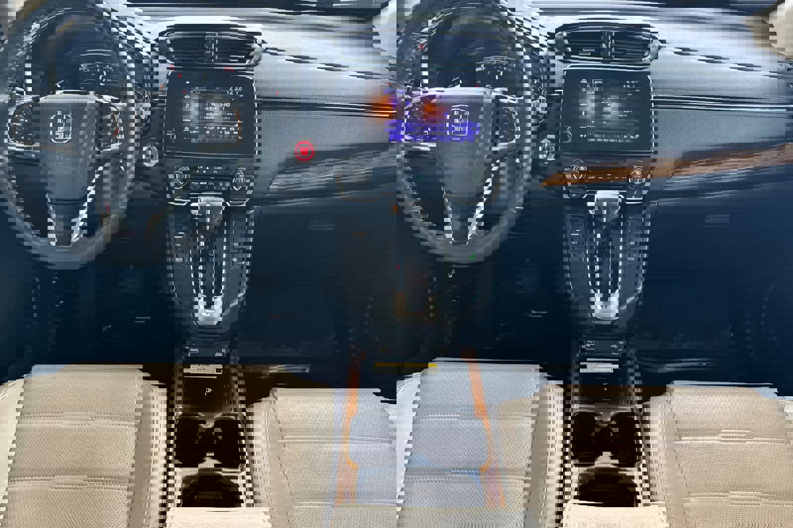 Used 2020 Honda CR-V Touring image 3