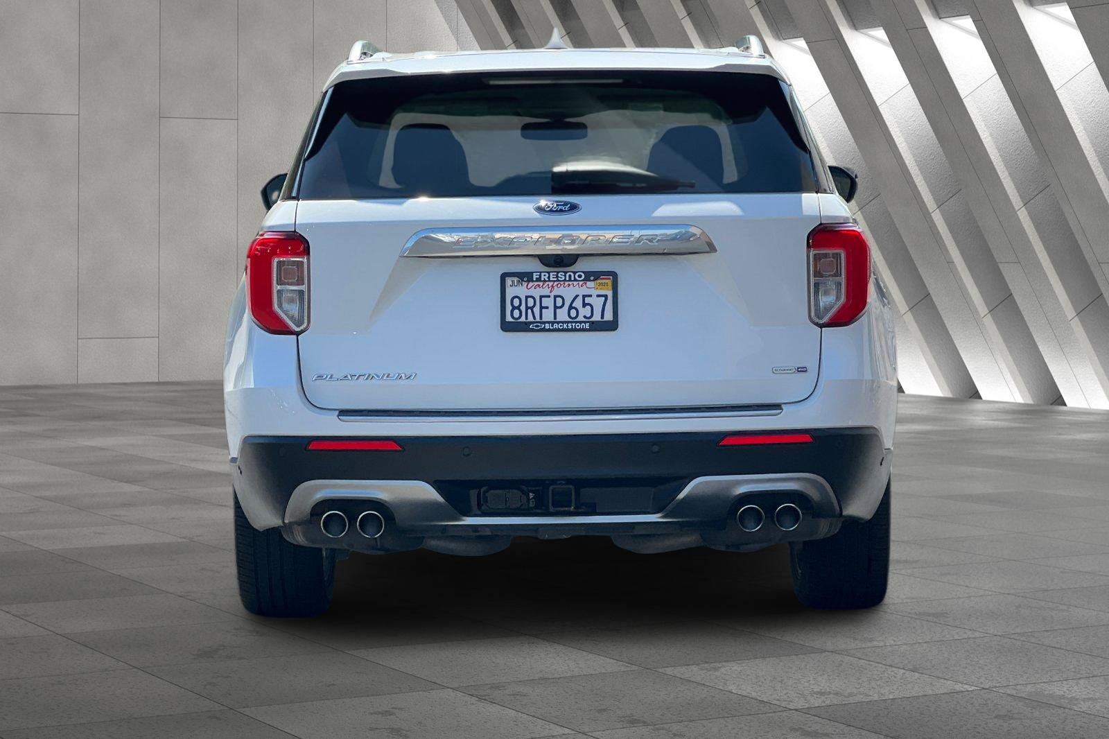 Used 2020 Ford Explorer Platinum w/ Premium Technology Package image 5