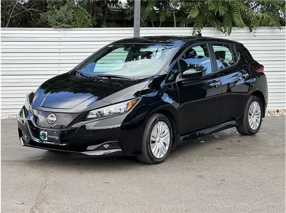 Used 2025 Nissan Leaf S FWD image 8