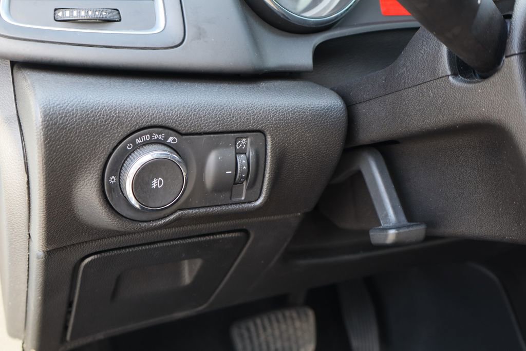 Used 2017 Buick Cascada Premium image 11