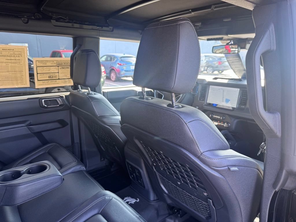 Used 2025 Ford Bronco Badlands w/ Sasquatch Package AWD/4WD image 19