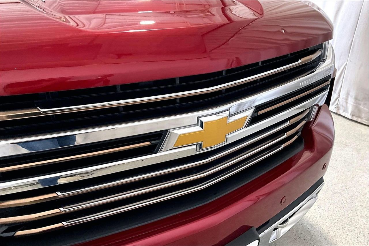 Used 2022 Chevrolet Silverado 1500 High Country w/ Safety Package II image 29