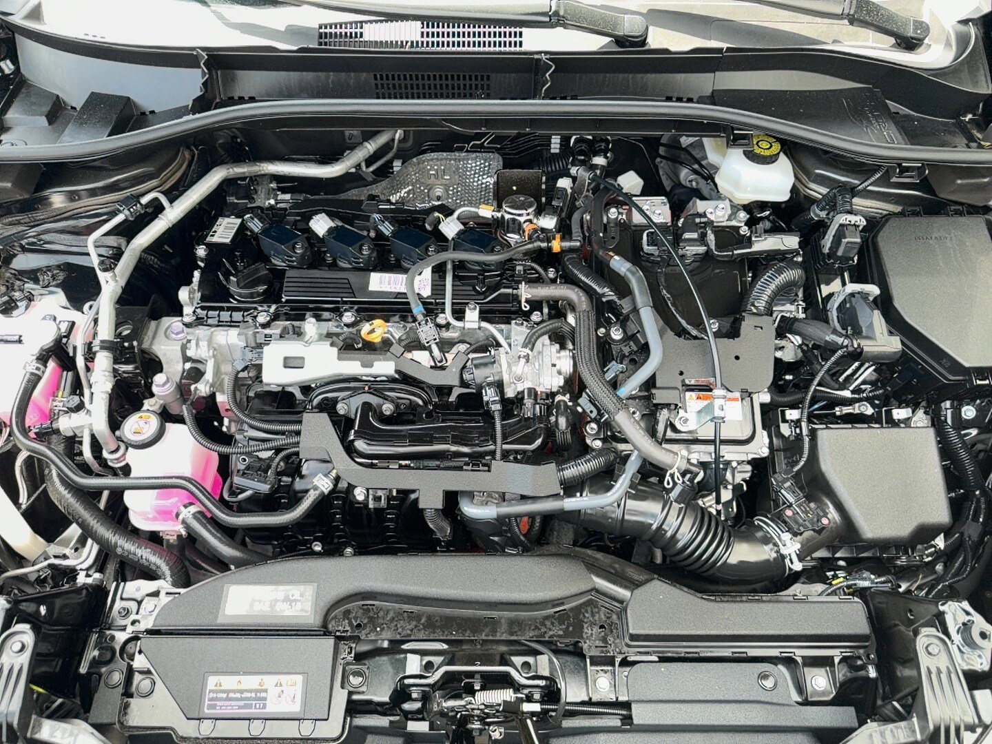 Used 2024 Toyota Corolla Cross AWD Hybrid image 31