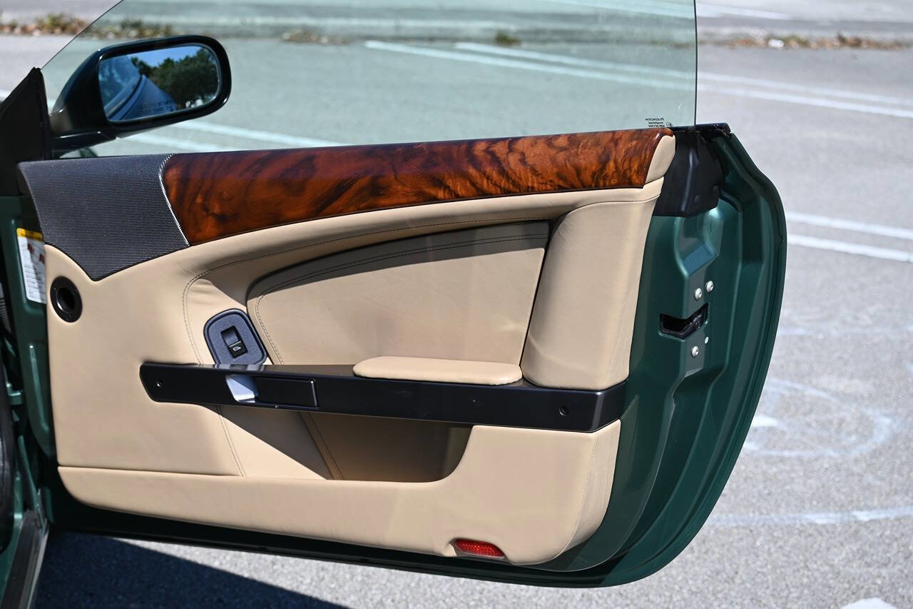 Used 2006 Aston Martin DB9 Volante RWD image 23