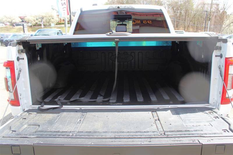 Used 2022 Ford F150 Raptor w/ Equipment Group 801A High AWD/4WD image 28