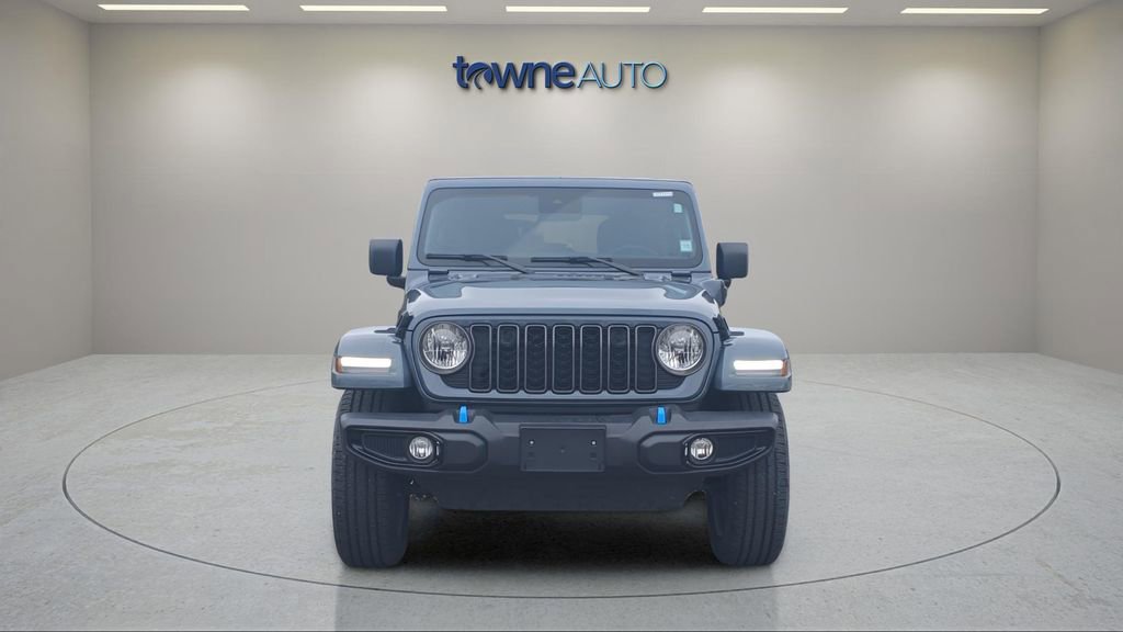Used 2024 Jeep Wrangler Unlimited AWD/4WD image 8