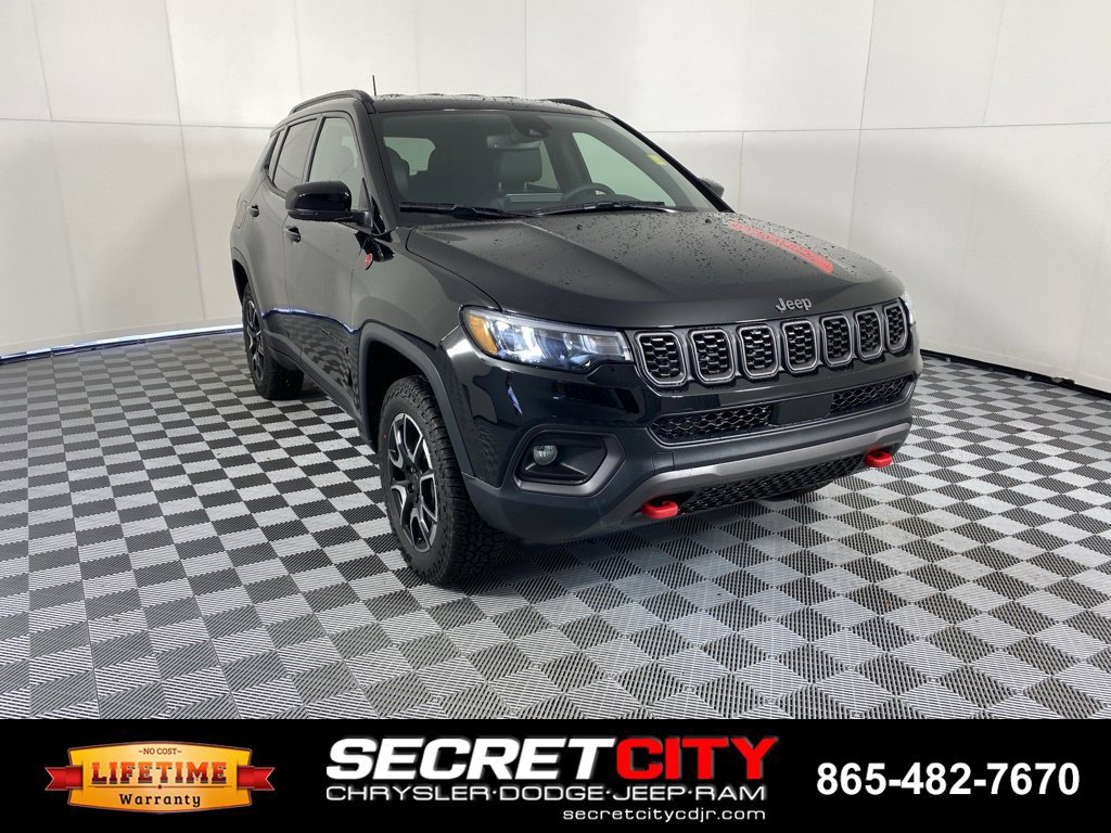 New 2026 Jeep Compass Trailhawk AWD/4WD image 1