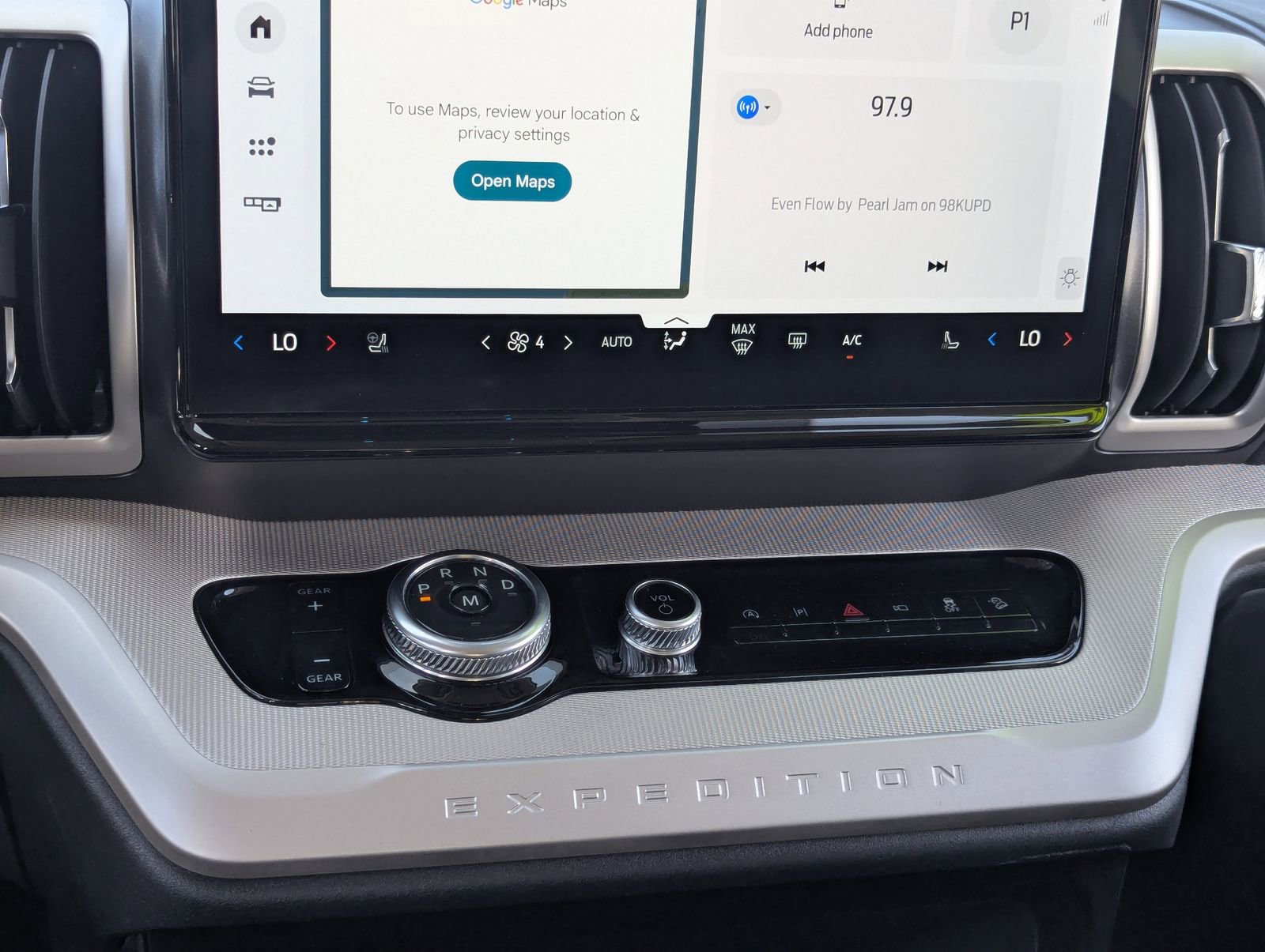 Certified 2025 Ford Expedition Active AWD/4WD image 22