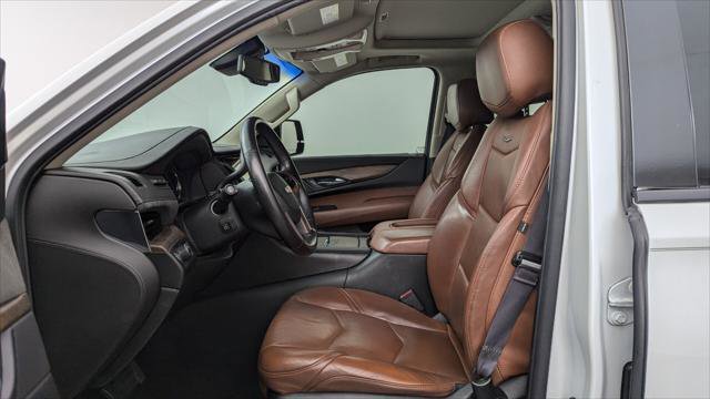 Used 2016 Cadillac Escalade ESV Premium image 14