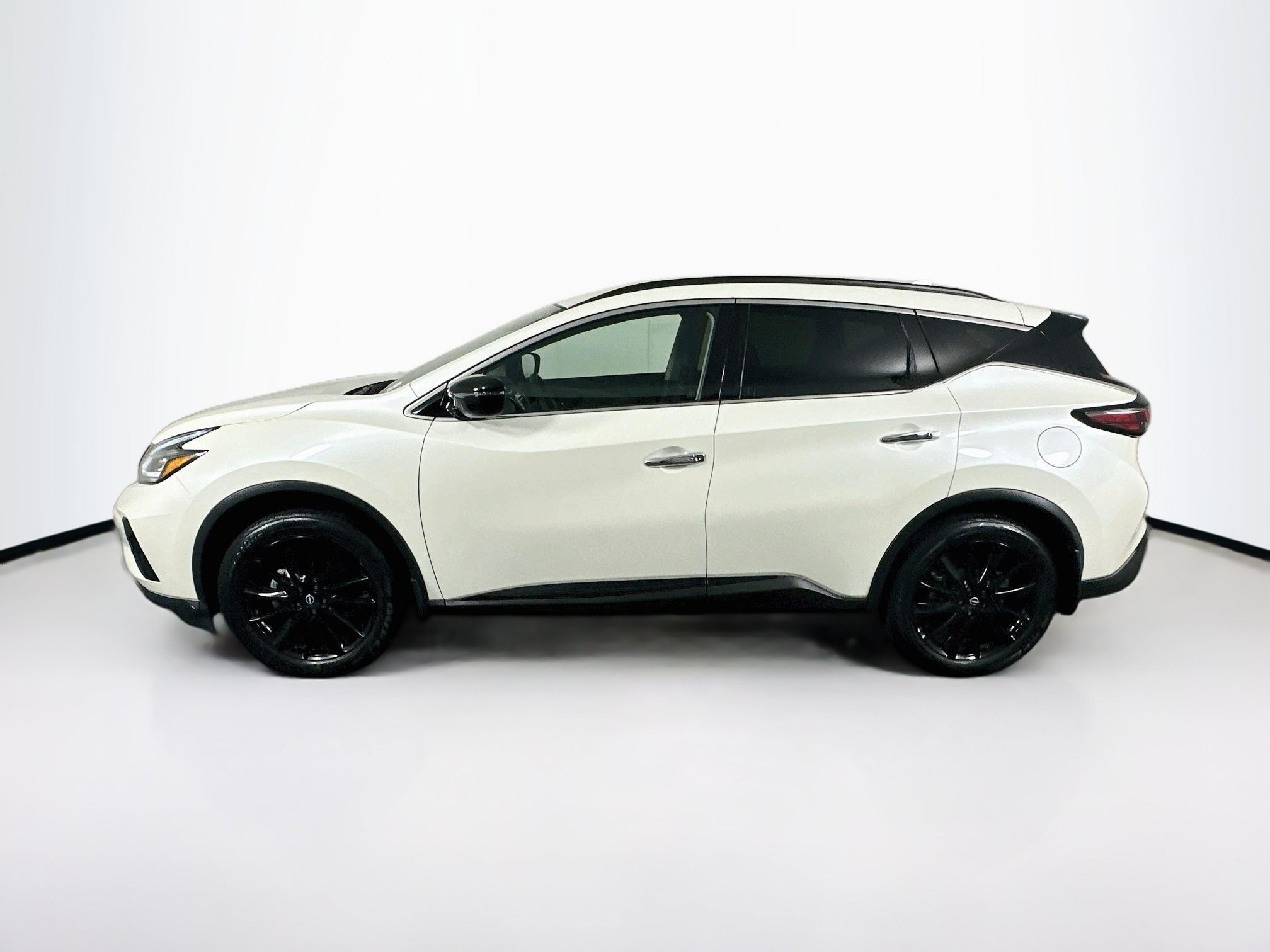Used 2024 Nissan Murano SV w/ SV Midnight Edition Package FWD image 4