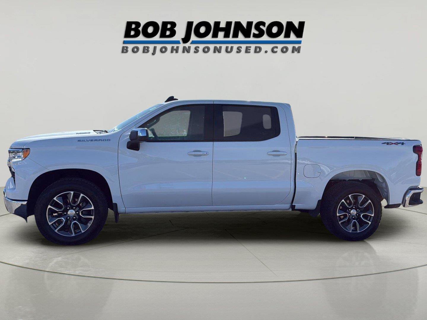 Used 2025 Chevrolet Silverado 1500 LT AWD/4WD image 4