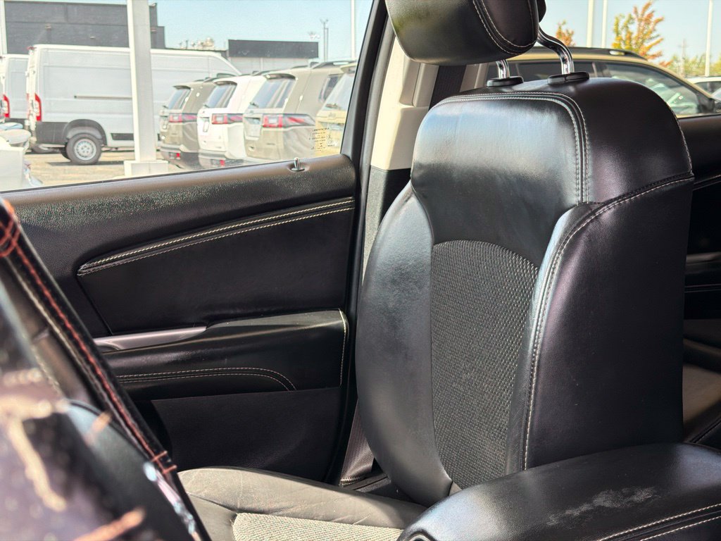 Used 2019 Dodge Journey Crossroad FWD image 14