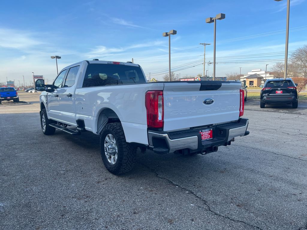 Used 2024 Ford F250 XLT image 3