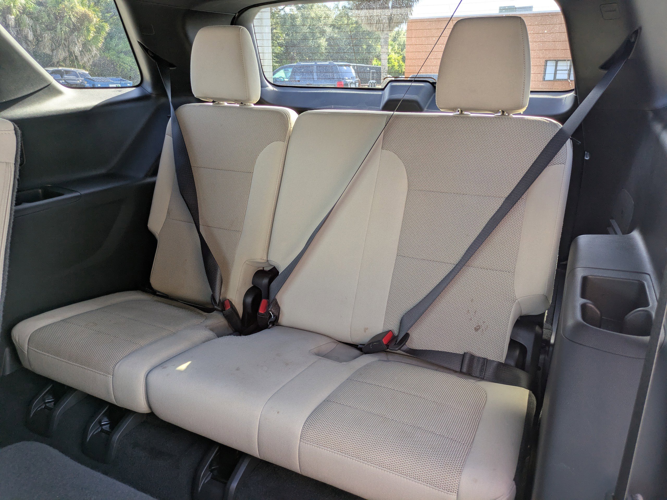 Used 2022 Chevrolet Traverse LS FWD image 14