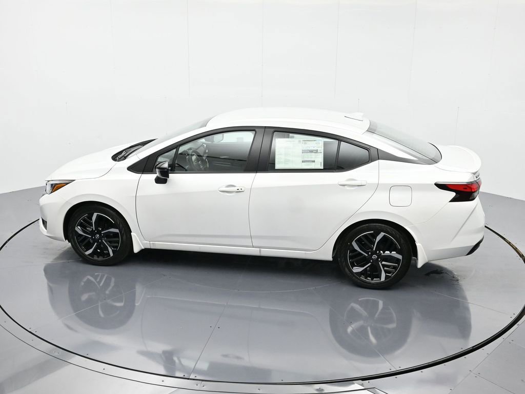 New 2025 Nissan Versa SR w/ Trunk Package FWD image 37