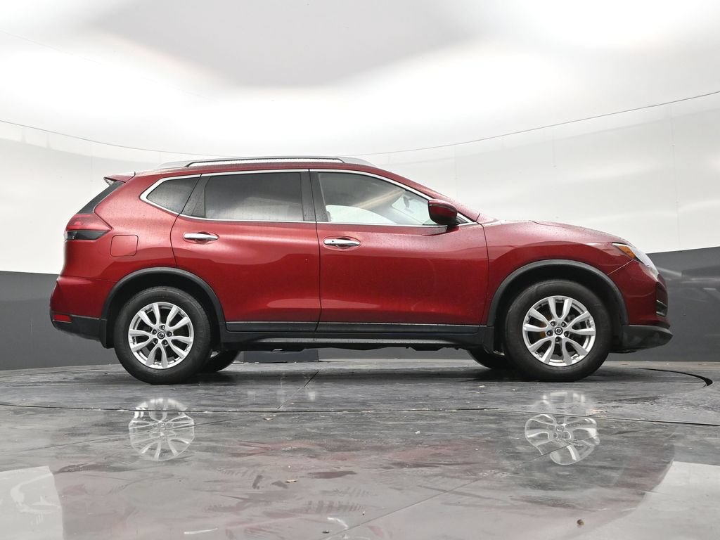 Used 2020 Nissan Rogue SV FWD image 25