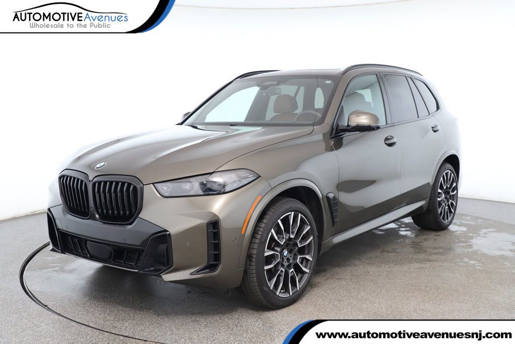 Used 2024 BMW X5 xDrive40i w/ M Sport Package