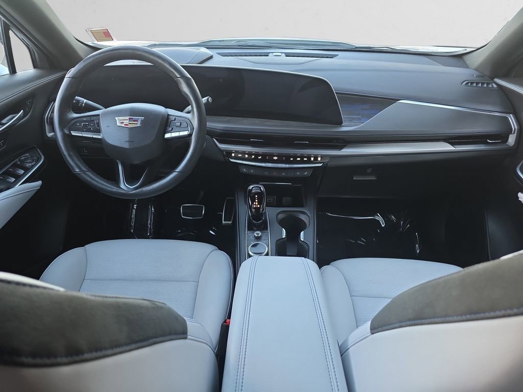 Used 2024 Cadillac XT4 Sport image 12