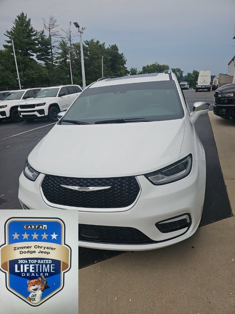 Certified 2024 Chrysler Pacifica Pinnacle