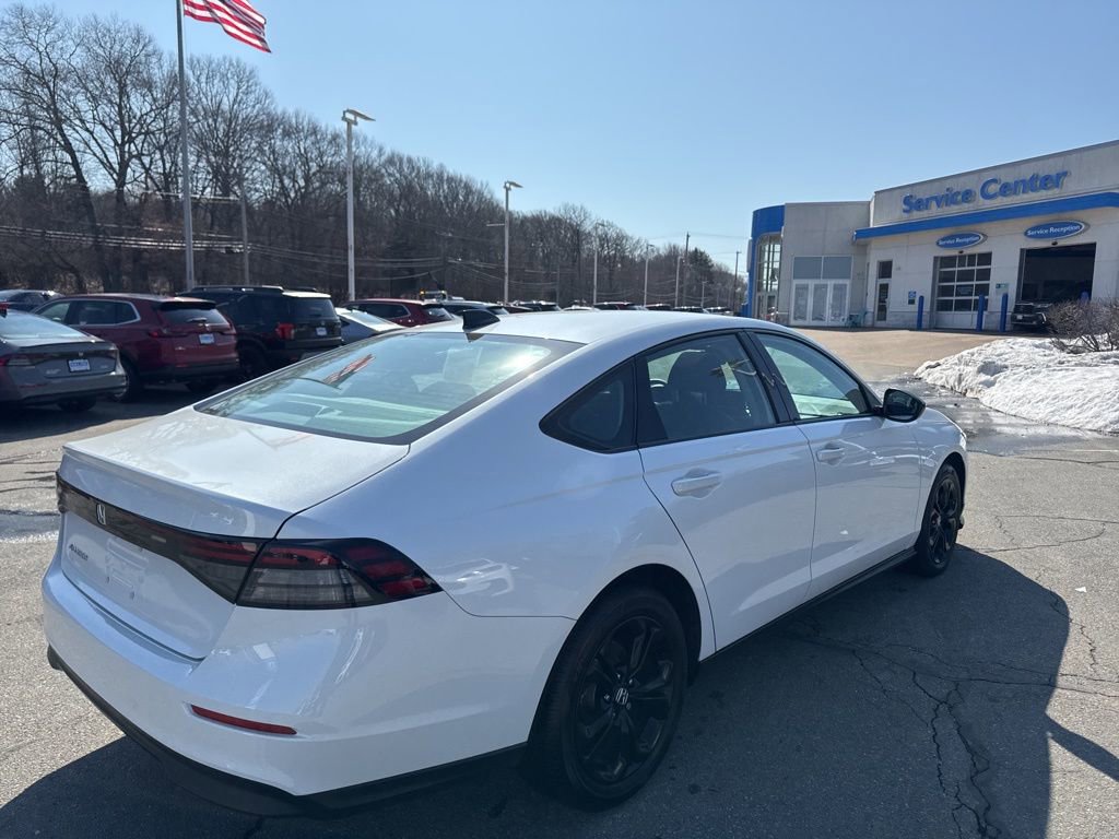 Used 2025 Honda Accord SE image 6