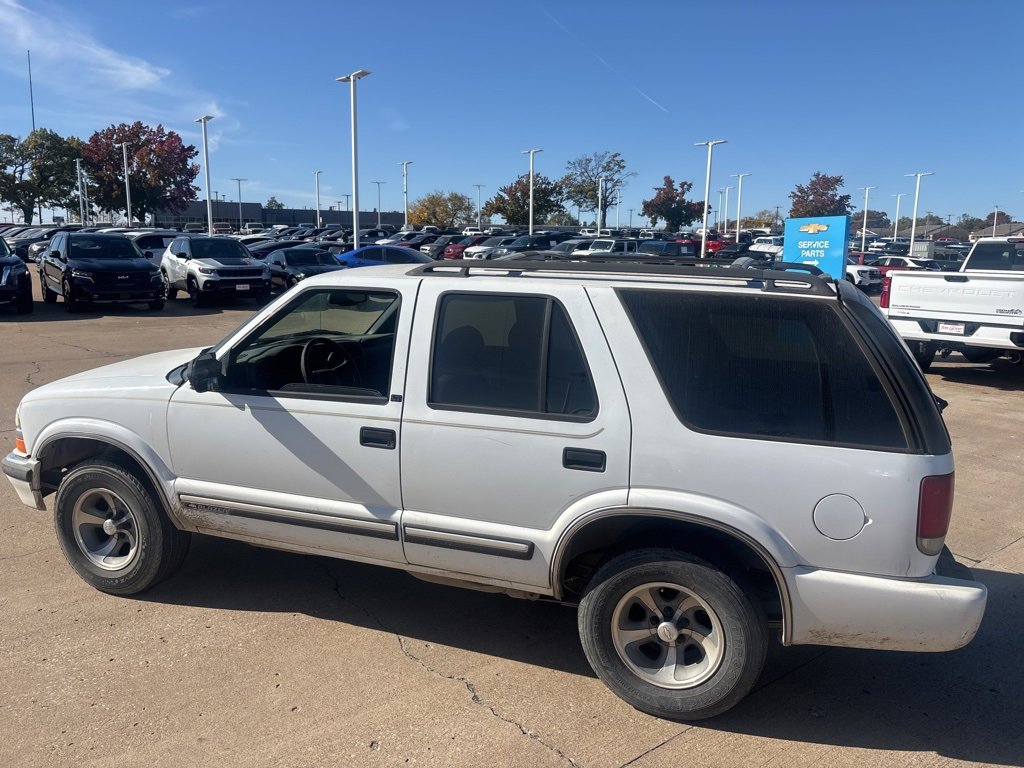 Used 2001 Chevrolet Blazer LT w/ Preferred Equipment Group image 8