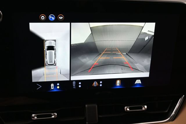 Used 2026 Chevrolet Equinox ACTIV w/ Convenience Package III FWD image 24