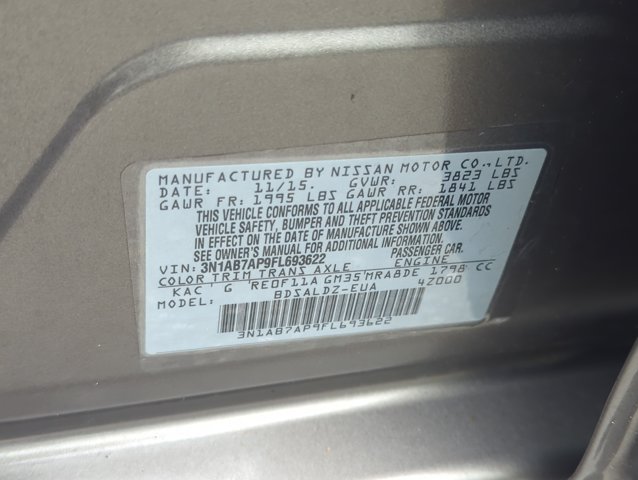 Used 2015 Nissan Sentra SV FWD image 27
