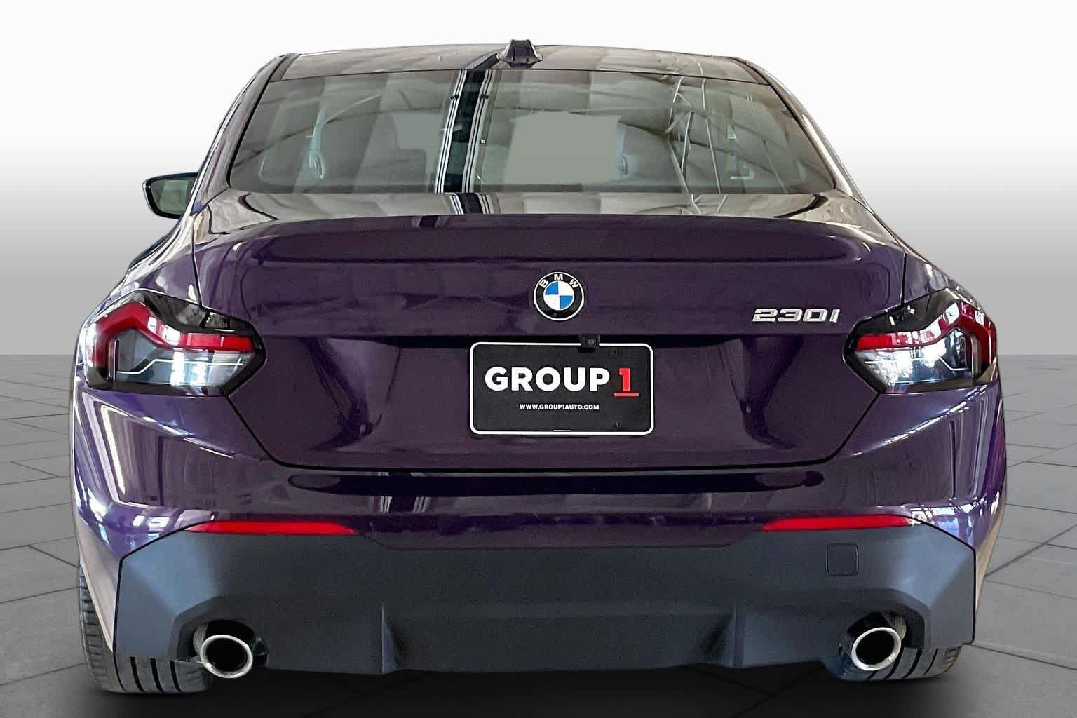 Used 2025 BMW 230i Coupe RWD image 4