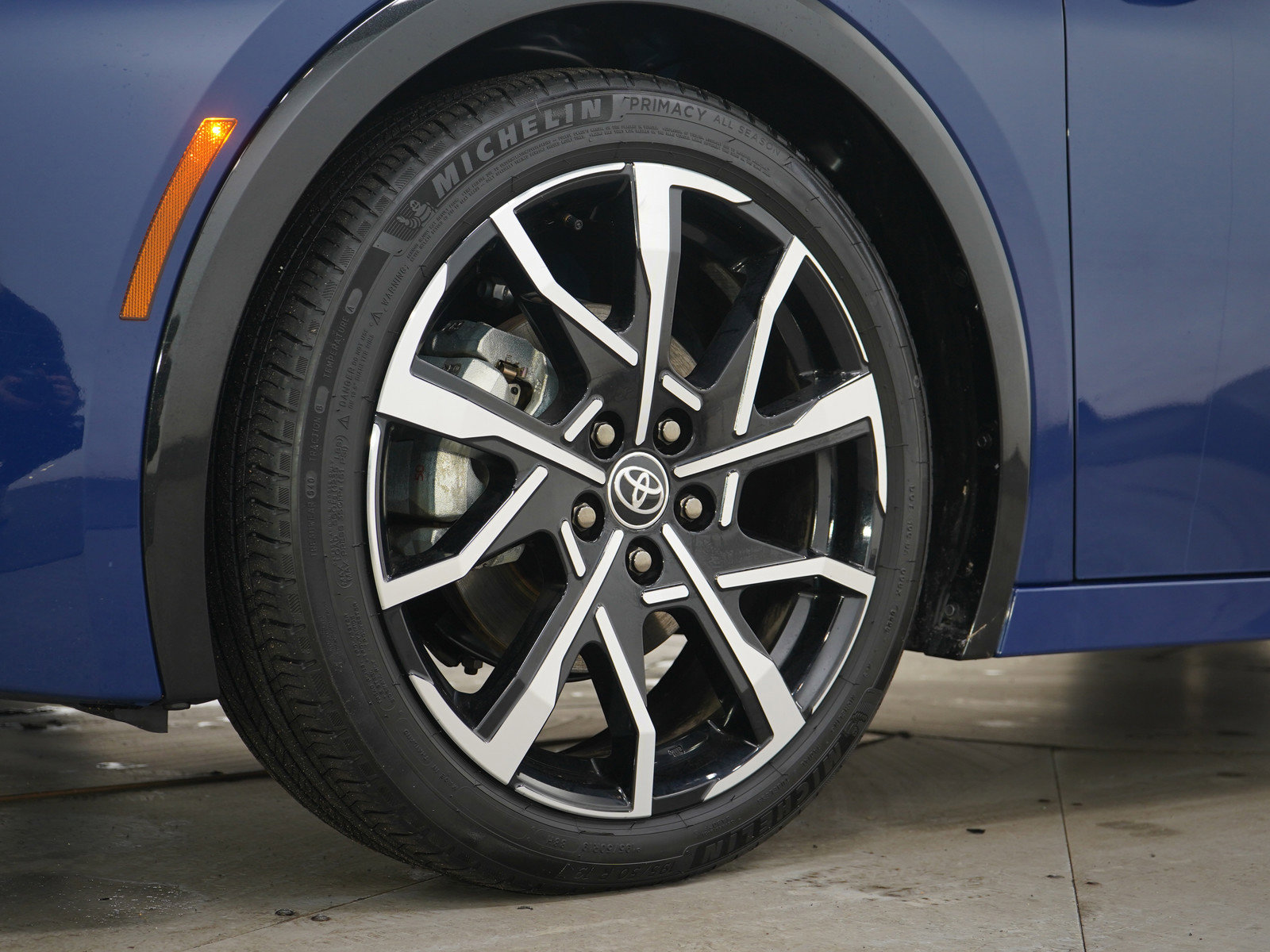 Used 2026 Toyota Prius Plug-In Hybrid image 29