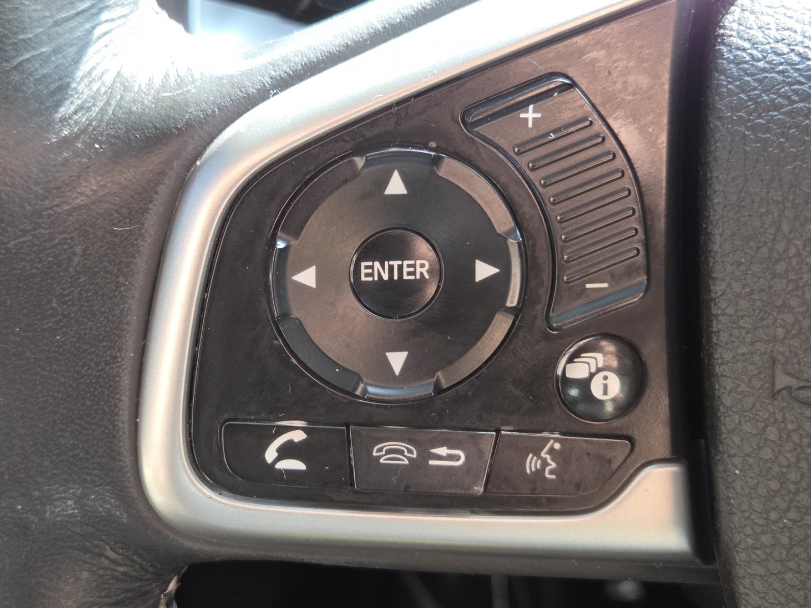 Certified 2017 Honda Civic EX-L image 13