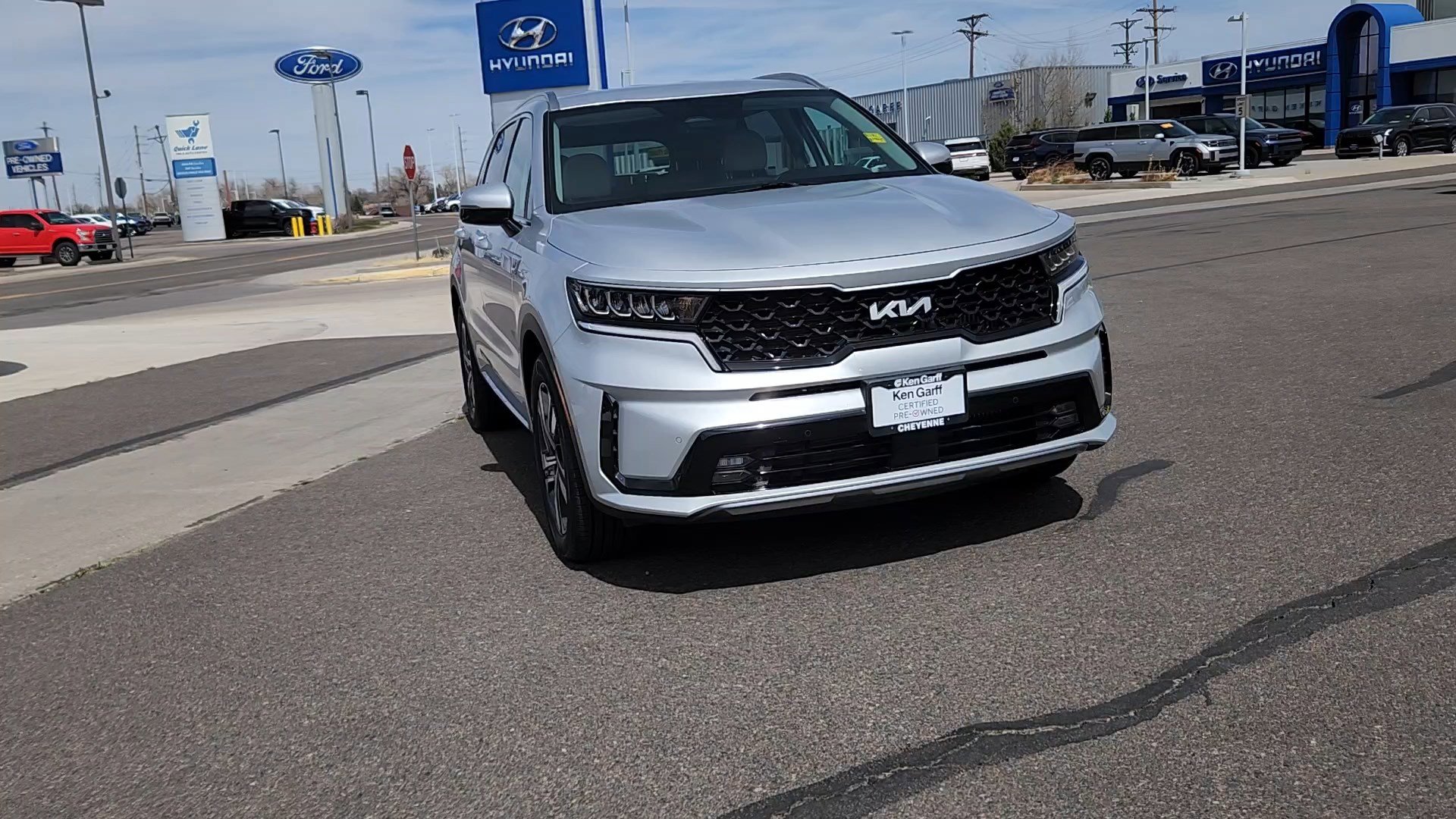 Used 2023 Kia Sorento EX AWD/4WD image 4