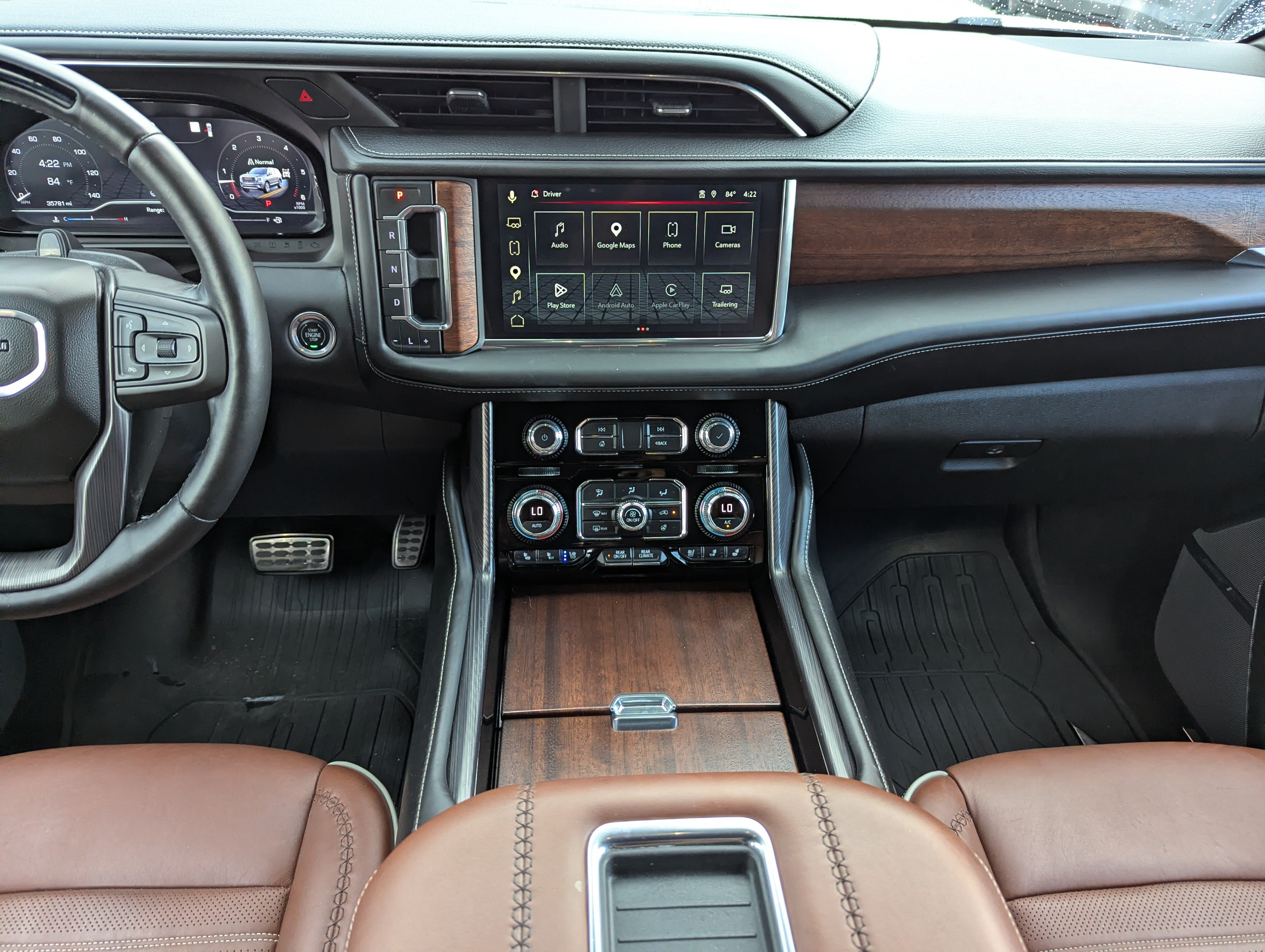 Certified 2023 GMC Yukon Denali Ultimate w/ LPO, Floor Liner Package AWD/4WD image 15