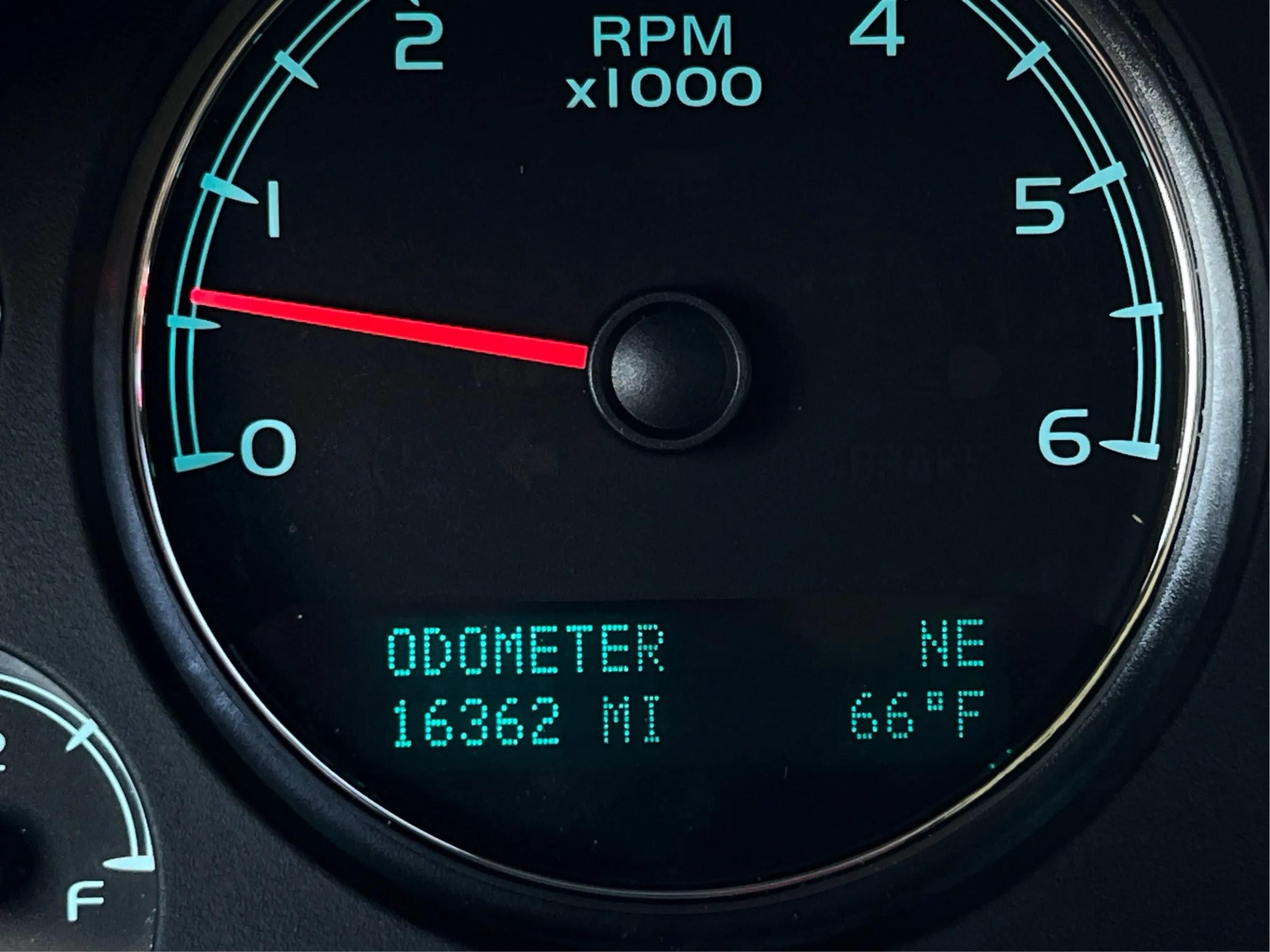 Used 2014 Chevrolet Tahoe LTZ RWD image 9
