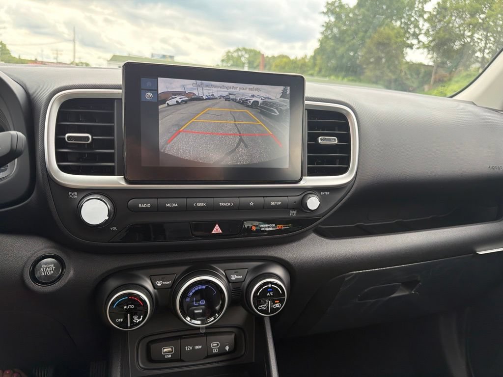 New 2026 Hyundai Venue SEL FWD image 25