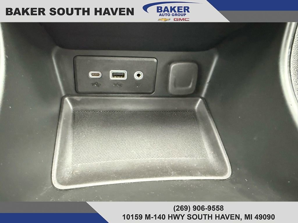 Used 2022 GMC Terrain SLE w/ Driver Convenience Package image 23