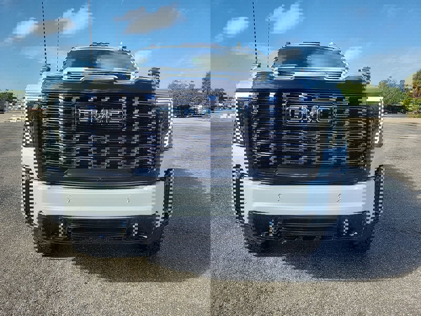 New 2026 GMC Sierra 2500 Denali Ultimate image 3