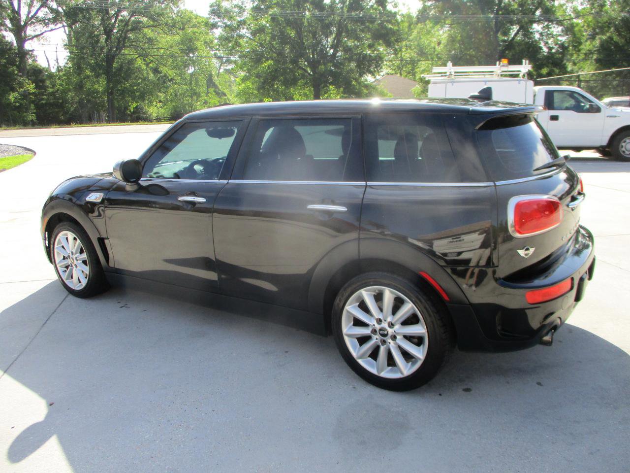 Used 2017 MINI Cooper Clubman S image 10