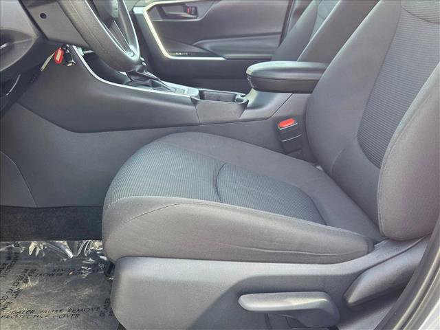 Used 2024 Toyota RAV4 LE image 15