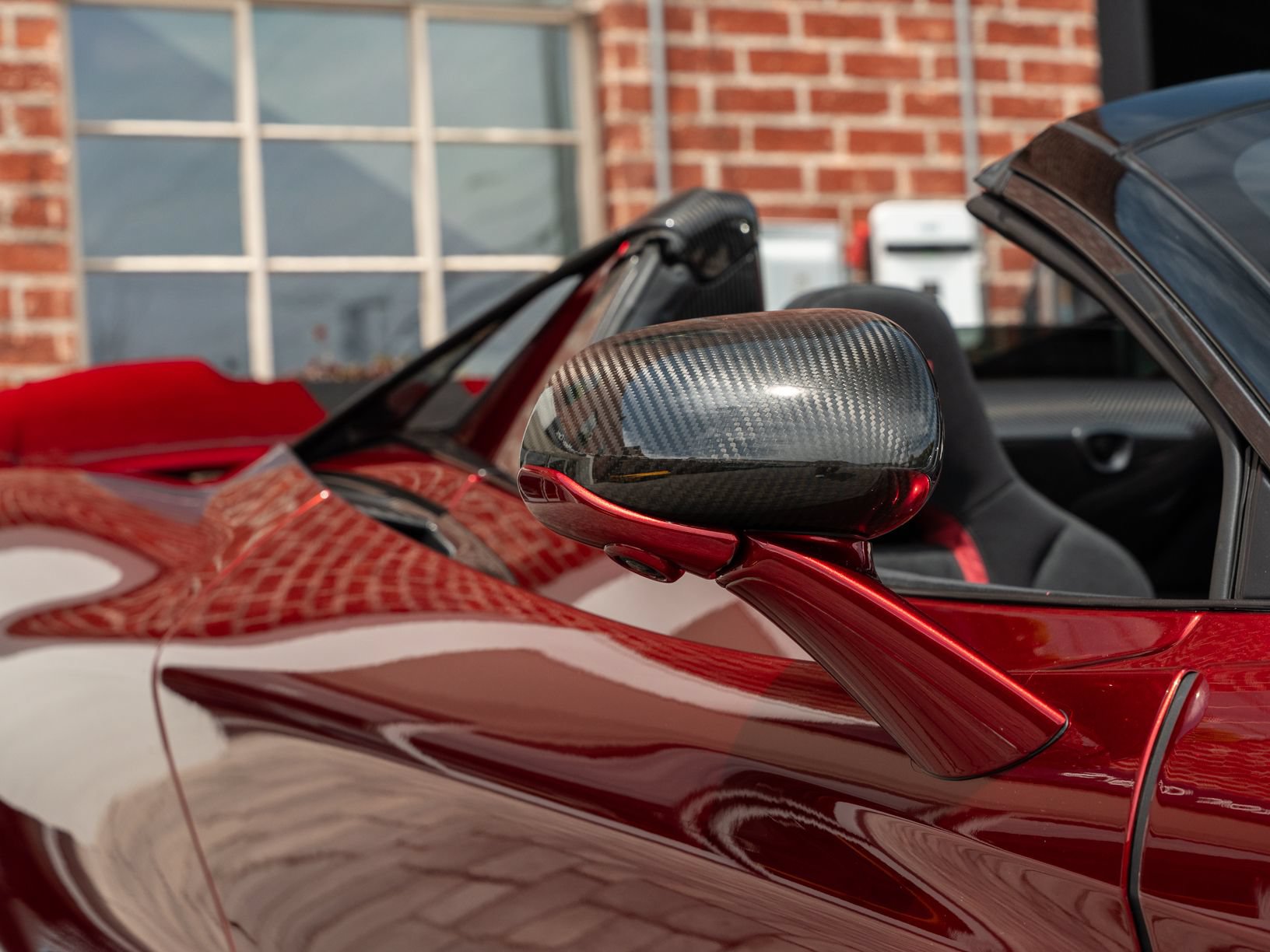Used 2022 McLaren 765LT RWD image 24