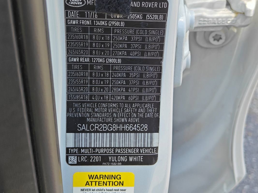 Used 2017 Land Rover Discovery Sport HSE image 37