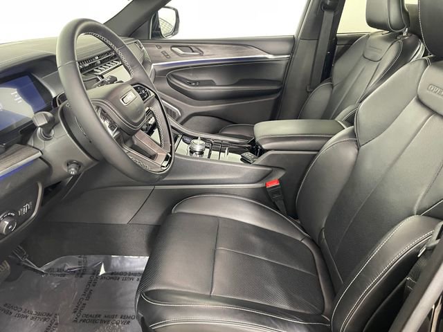 Certified 2025 Jeep Grand Cherokee L Overland w/ Advanced Protech Group III image 2