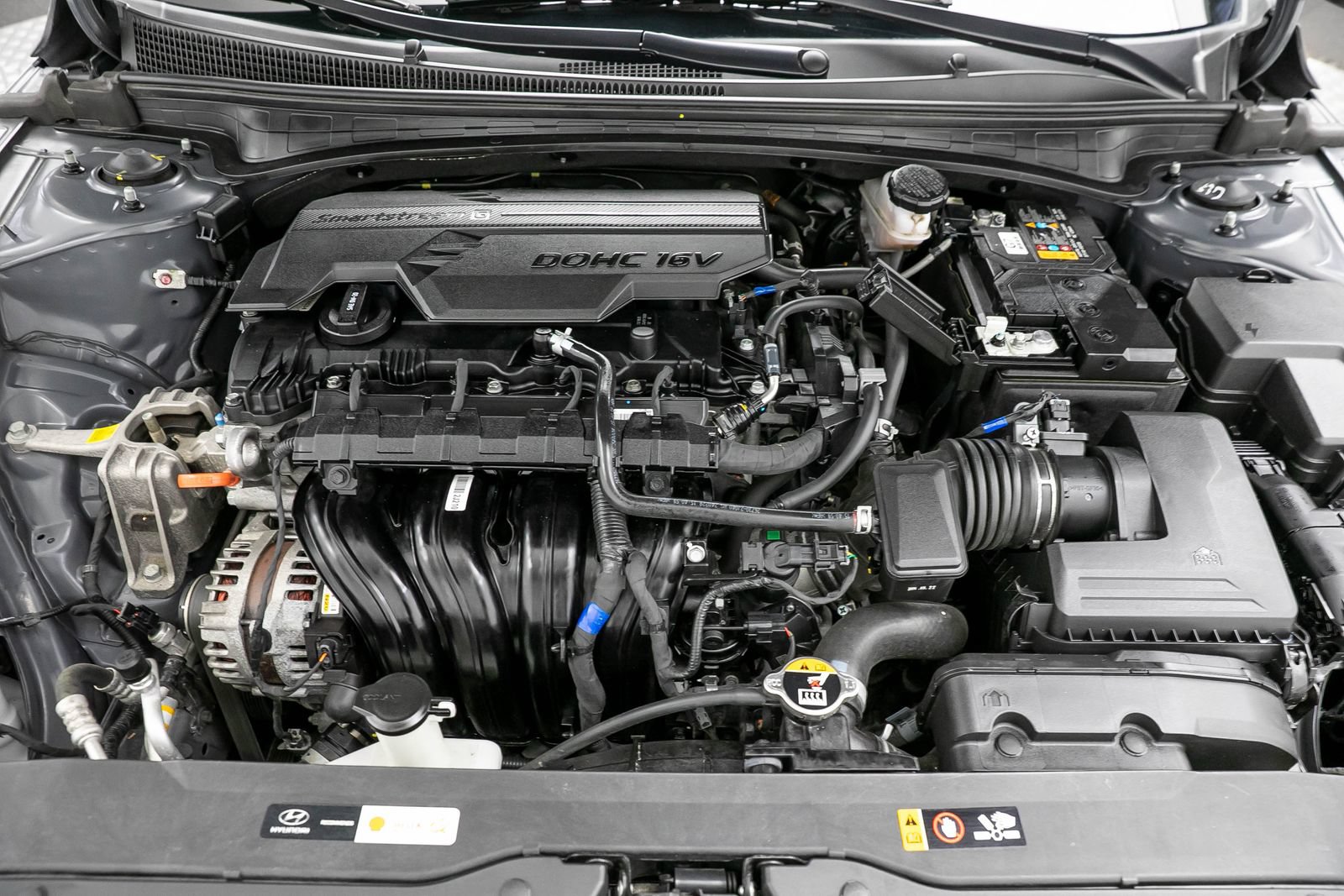 Used 2024 Hyundai Elantra SE FWD image 7